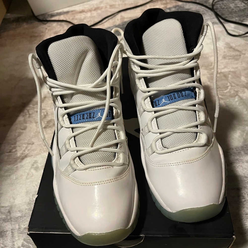 Jordan Air 11 Retro 6Y White and Black